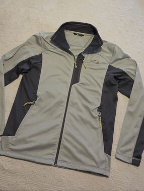 The North Face Men's Jacket, Size Medium